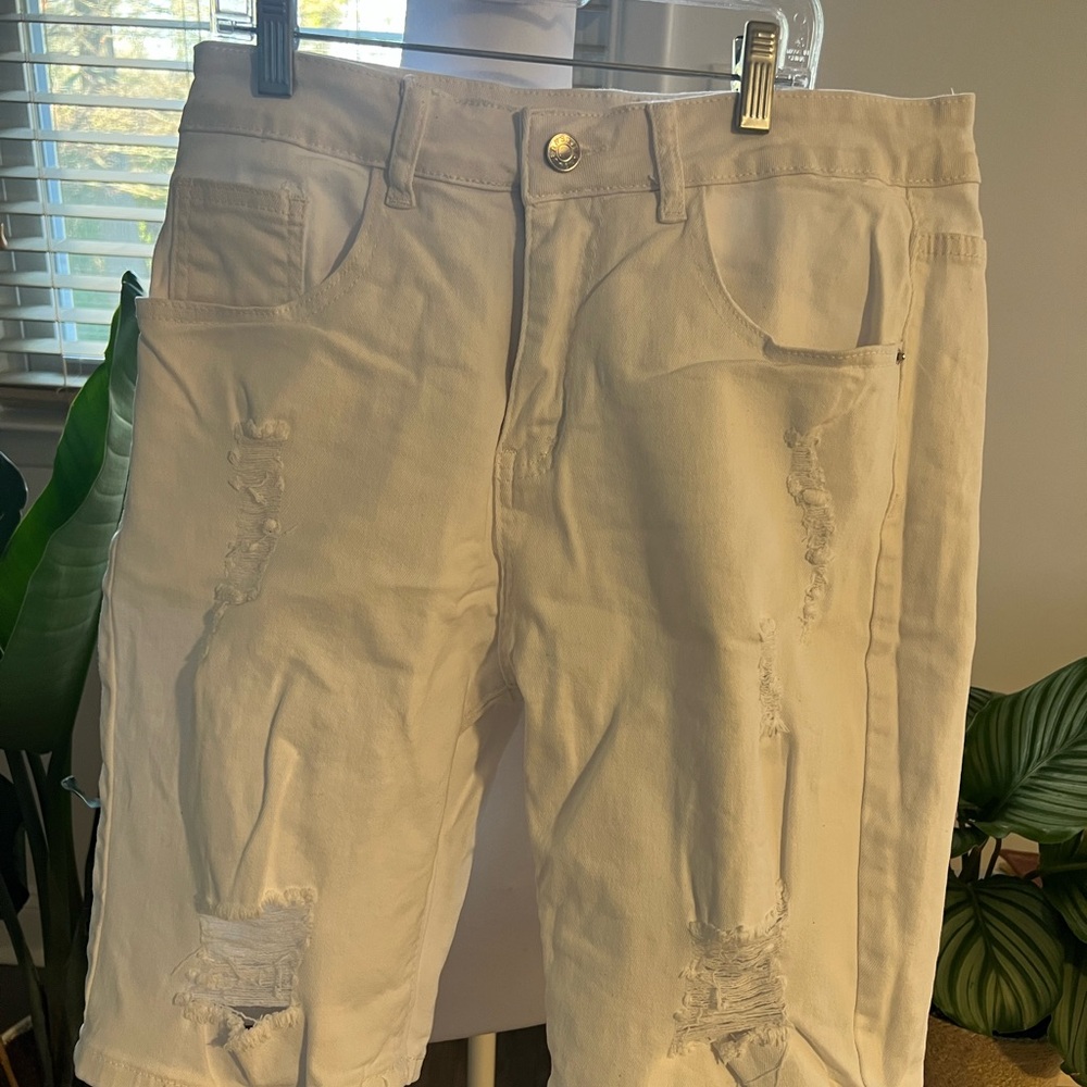 Men's White Distressed Shorts